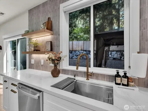 23009 36th Dr SE Bothell WA 98021