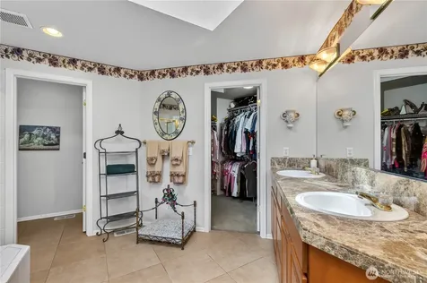 11215 29th Street SE Lake Stevens WA 98258