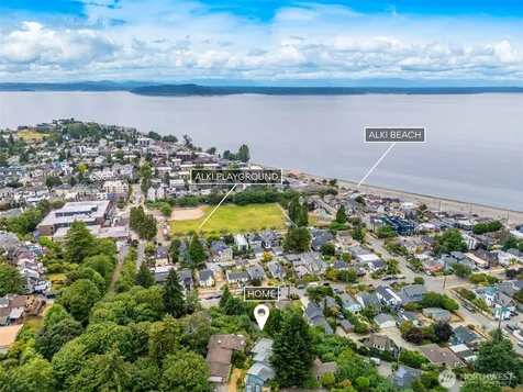 5625 SW Teig Place Seattle WA 98116