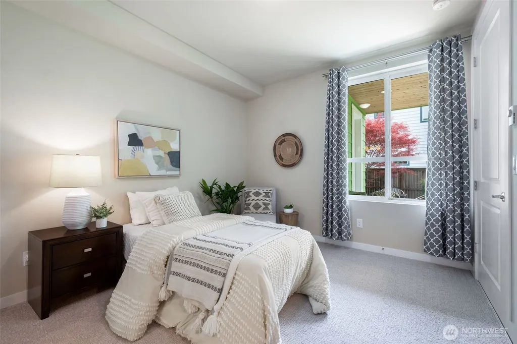 9725 10th Place SW Seattle WA 98106