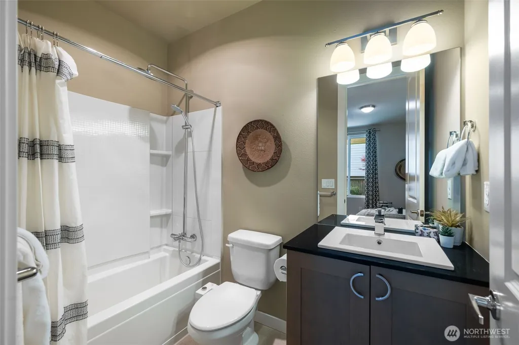 9725 10th Place SW Seattle WA 98106