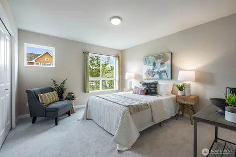 9725 10th Place SW Seattle WA 98106
