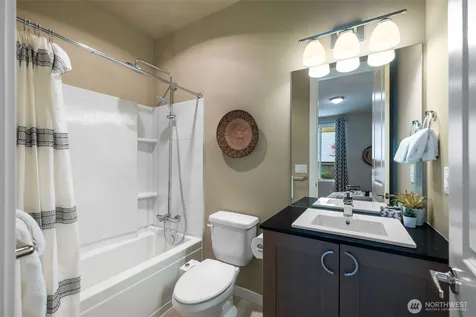 9725 10th Place SW Seattle WA 98106