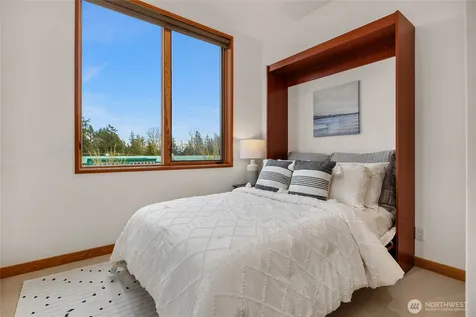 363 Ambrose Lane NW Bainbridge Island WA 98110