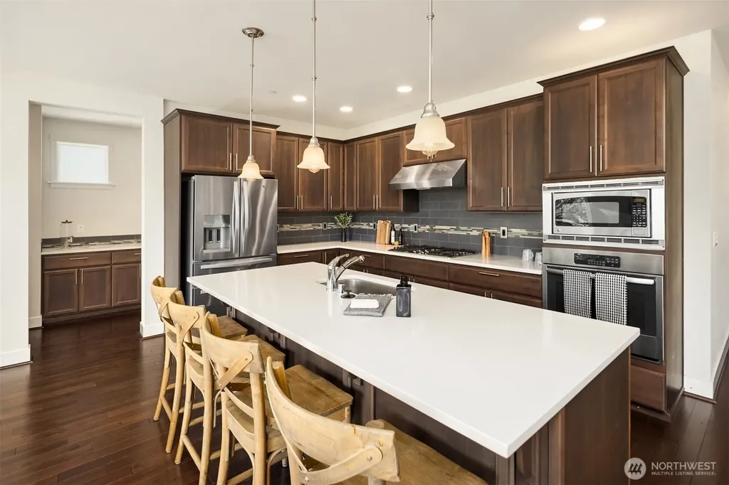 5402 165th Place SW Lynnwood WA 98037