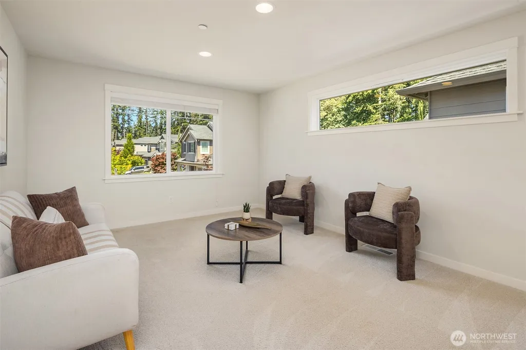 5402 165th Place SW Lynnwood WA 98037