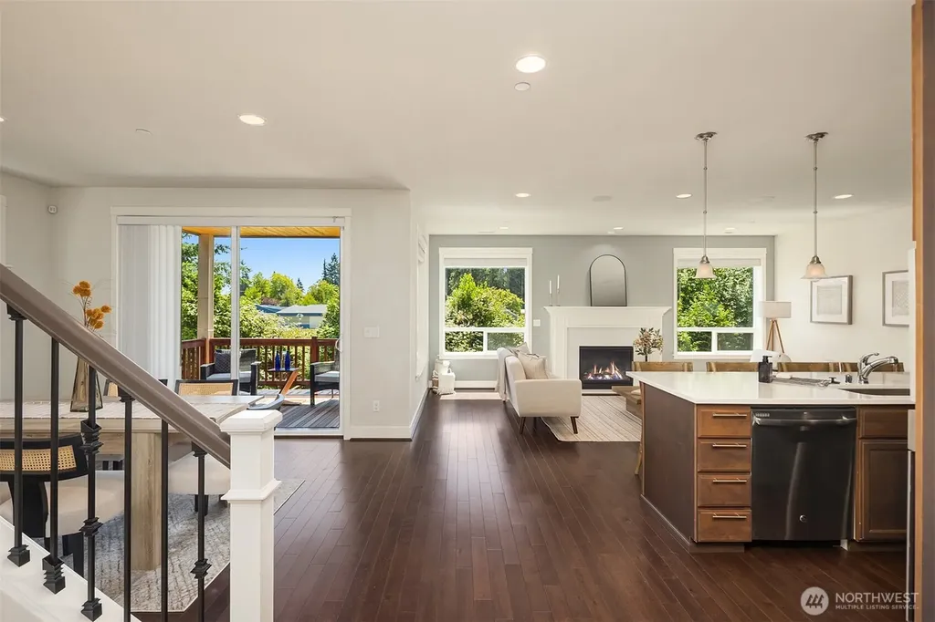 5402 165th Place SW Lynnwood WA 98037