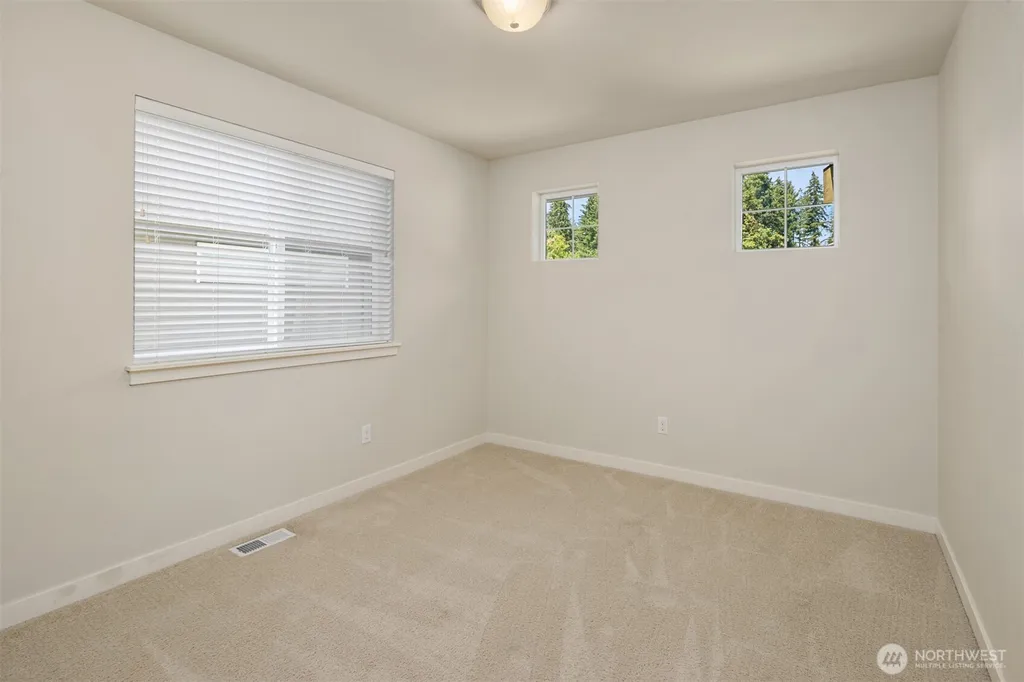 5402 165th Place SW Lynnwood WA 98037