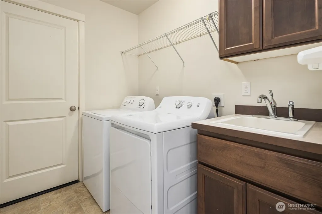 5402 165th Place SW Lynnwood WA 98037
