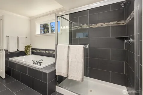 5402 165th Place SW Lynnwood WA 98037