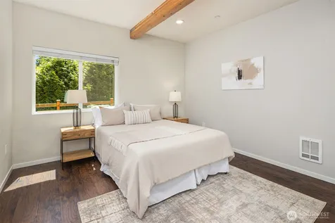 5402 165th Place SW Lynnwood WA 98037