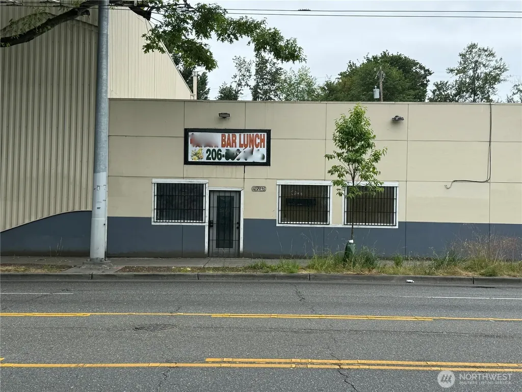 Seattle WA 98144