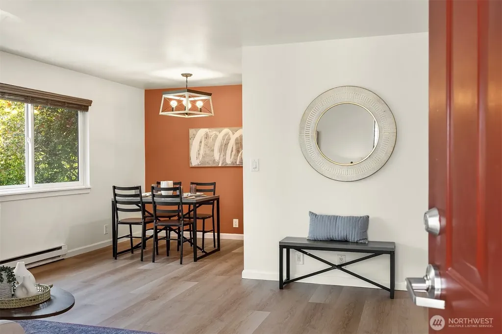 4111 Whitman Avenue N Seattle WA 98103