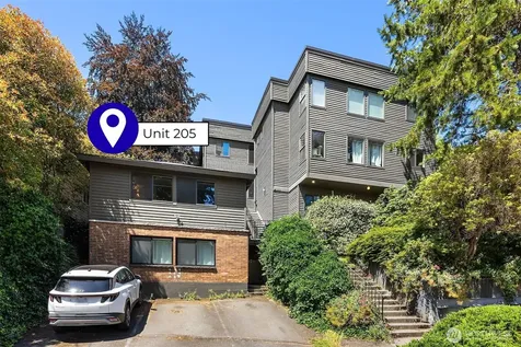 4111 Whitman Avenue N Seattle WA 98103