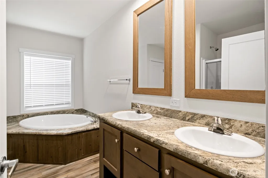 32501 NE 50th Street Carnation WA 98014