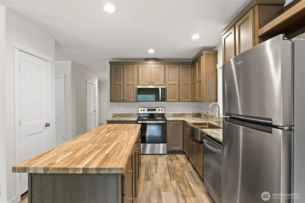 32501 NE 50th Street Carnation WA 98014