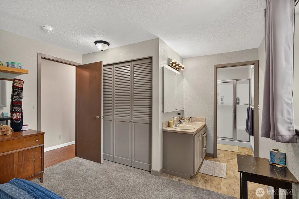 2301 Monica Drive Mount Vernon WA 98273