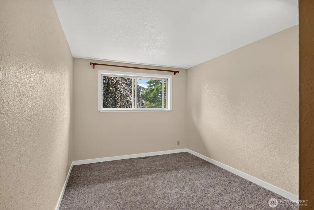 2301 Monica Drive Mount Vernon WA 98273