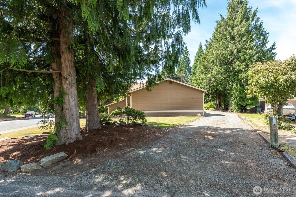 2301 Monica Drive Mount Vernon WA 98273
