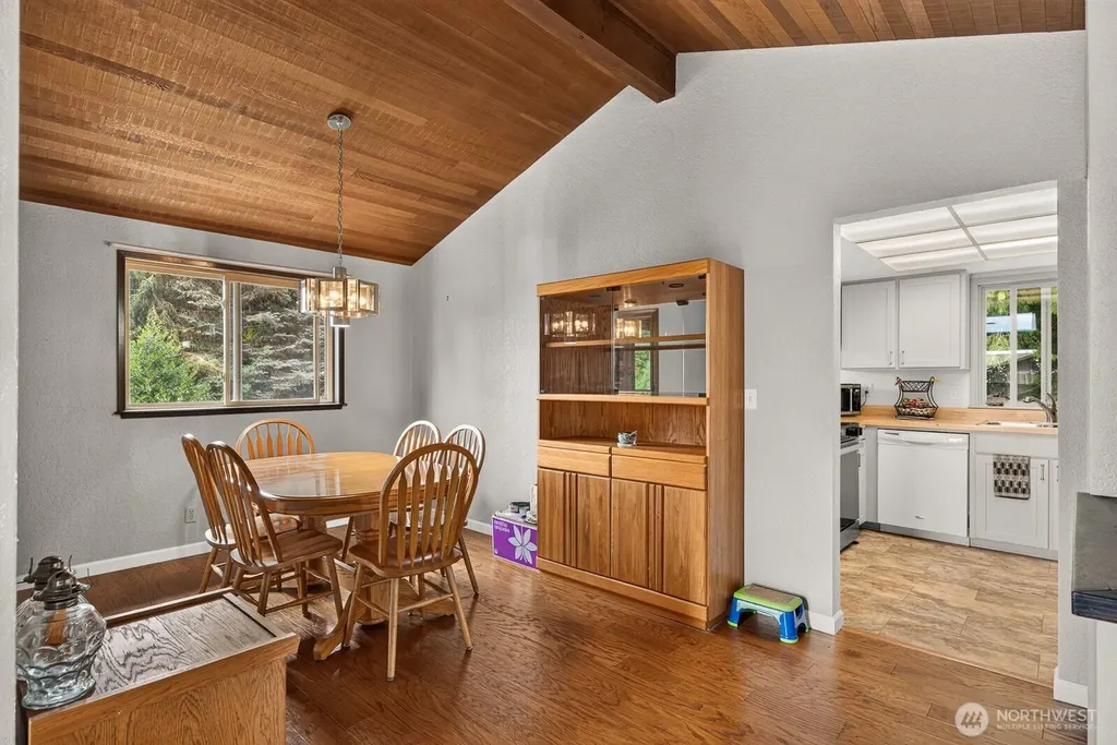 2301 Monica Drive Mount Vernon WA 98273