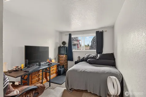 2301 Monica Drive Mount Vernon WA 98273