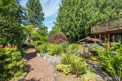 2301 Monica Drive Mount Vernon WA 98273