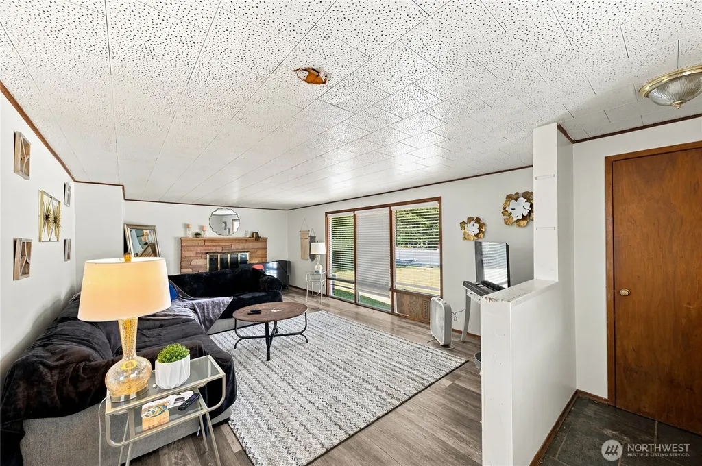 13041 SE 208th Street Kent WA 98031