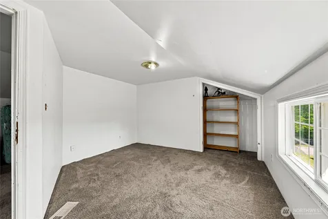 13041 SE 208th Street Kent WA 98031