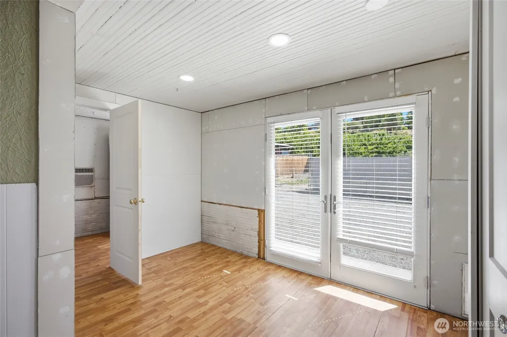 1921 Sunset Highway East Wenatchee WA 98802