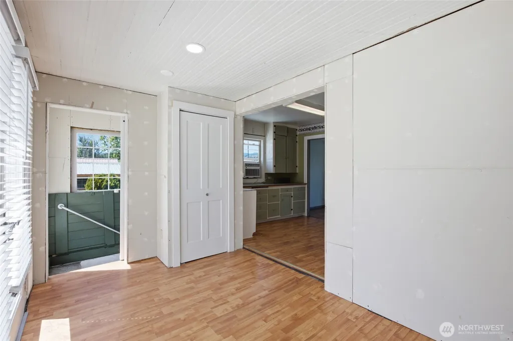 1921 Sunset Highway East Wenatchee WA 98802