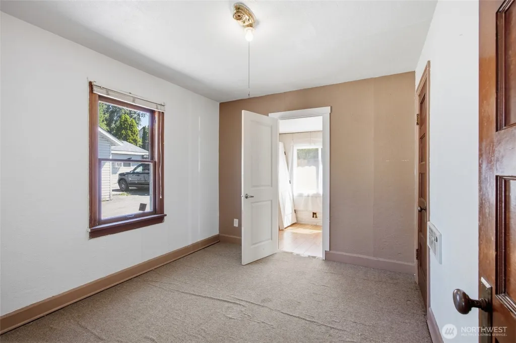 1921 Sunset Highway East Wenatchee WA 98802
