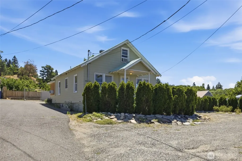 1921 Sunset Highway East Wenatchee WA 98802