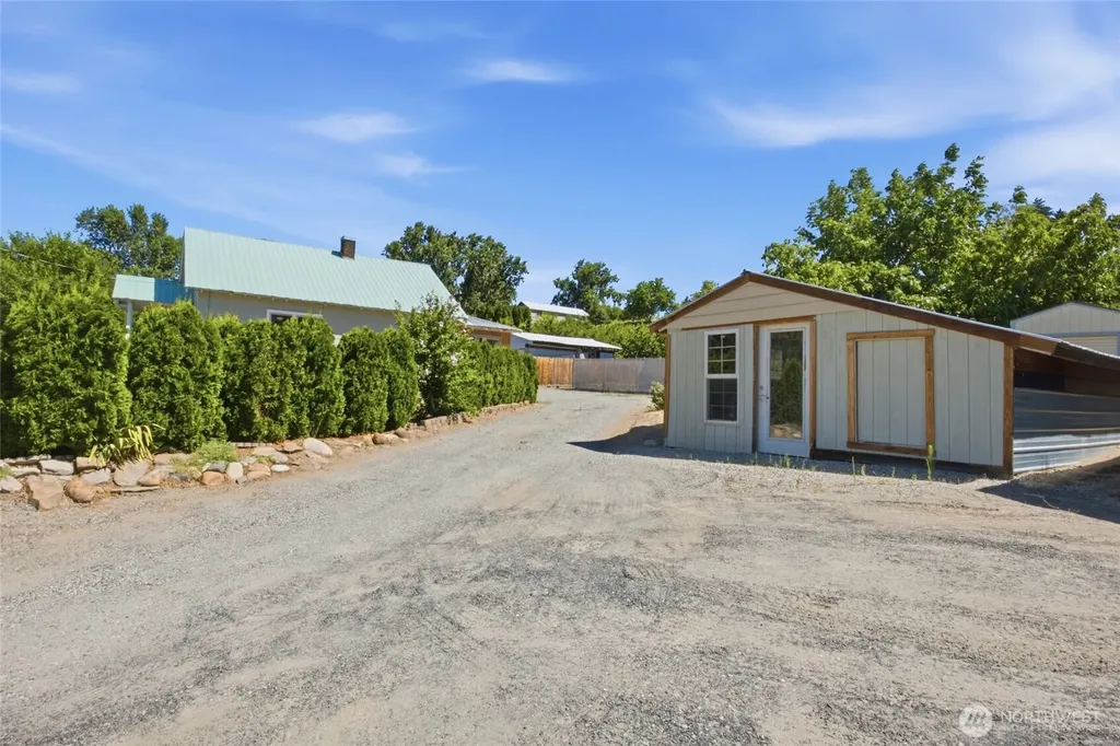 1921 Sunset Highway East Wenatchee WA 98802