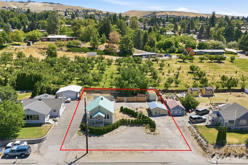 1921 Sunset Highway East Wenatchee WA 98802