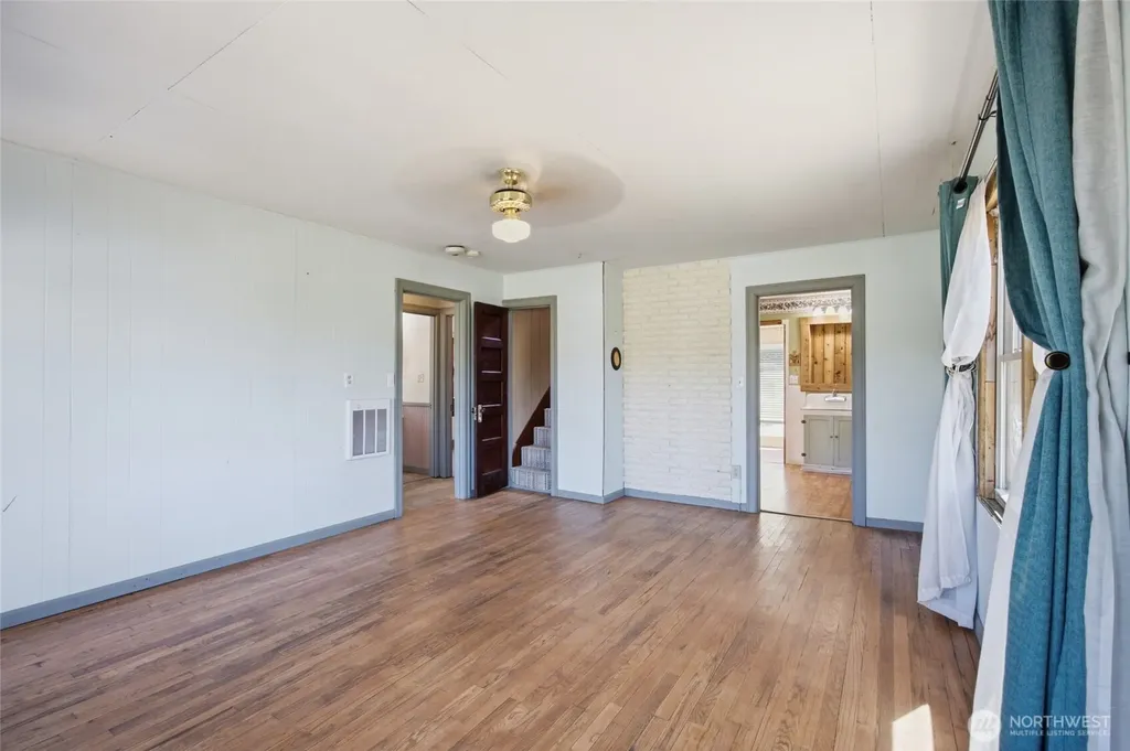 1921 Sunset Highway East Wenatchee WA 98802
