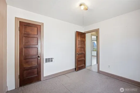 1921 Sunset Highway East Wenatchee WA 98802