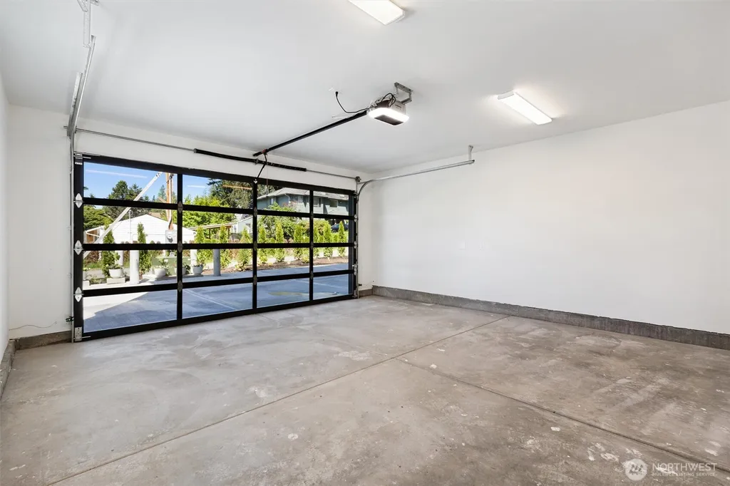 7103 210 Street SW Edmonds WA 98026