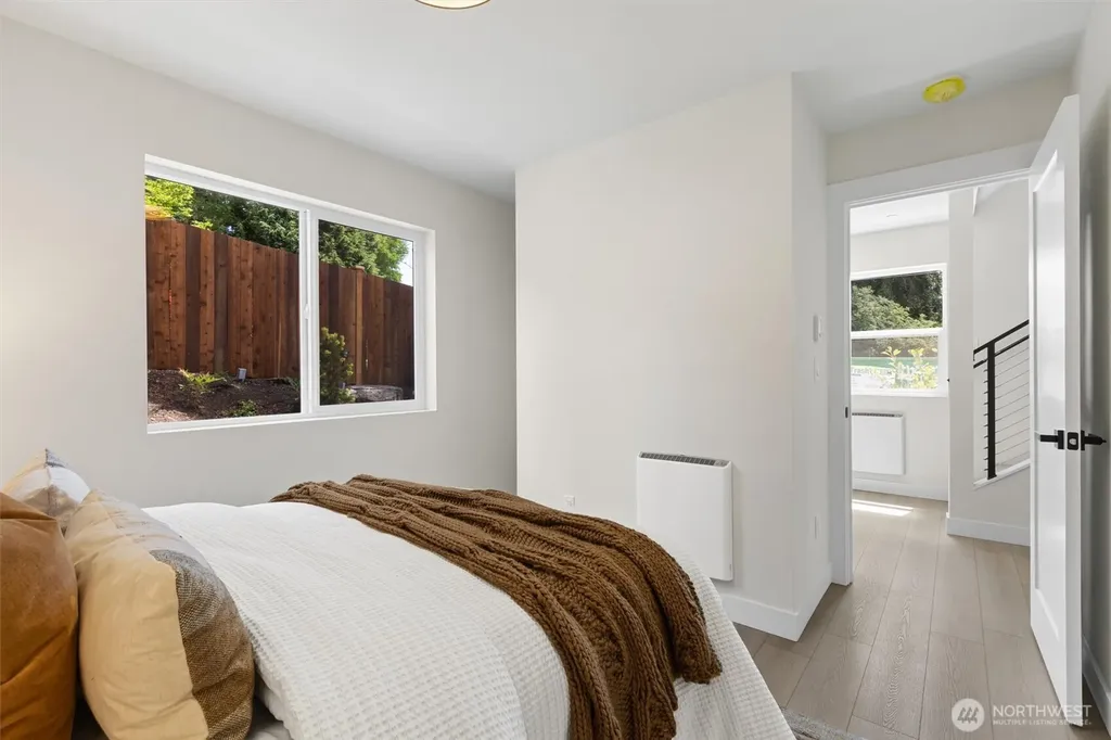 7103 210 Street SW Edmonds WA 98026