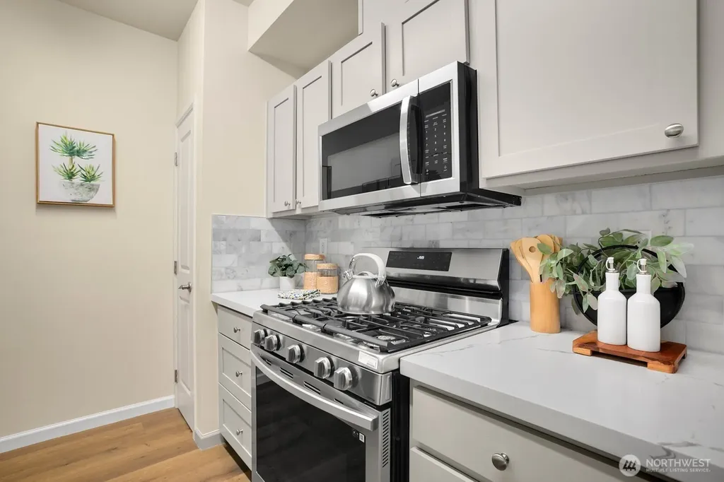 503 225th Lane NE Sammamish WA 98074