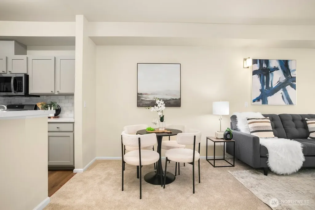 503 225th Lane NE Sammamish WA 98074