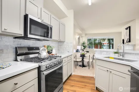 503 225th Lane NE Sammamish WA 98074