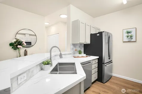 503 225th Lane NE Sammamish WA 98074