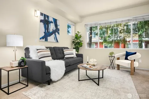 503 225th Lane NE Sammamish WA 98074