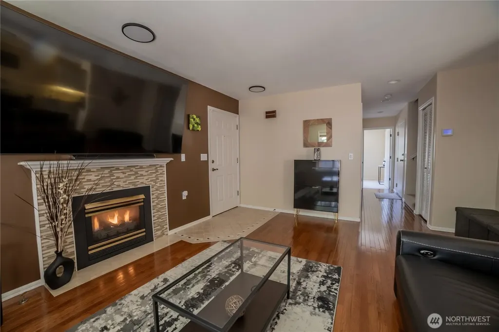 15633 44th Avenue W Lynnwood WA 98087