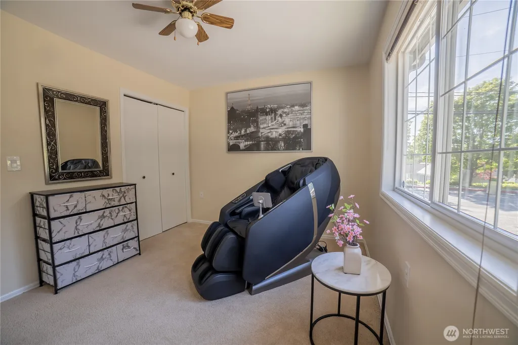 15633 44th Avenue W Lynnwood WA 98087