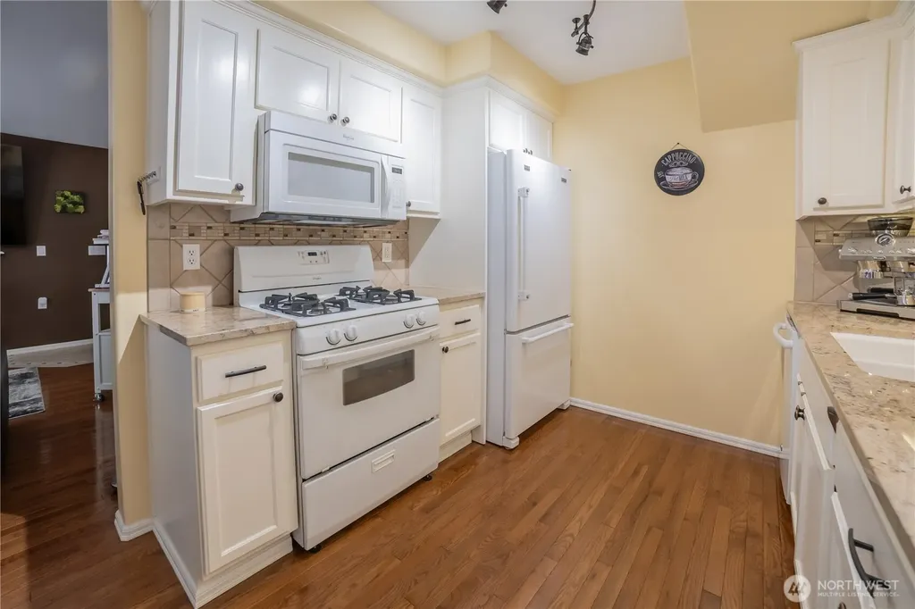15633 44th Avenue W Lynnwood WA 98087