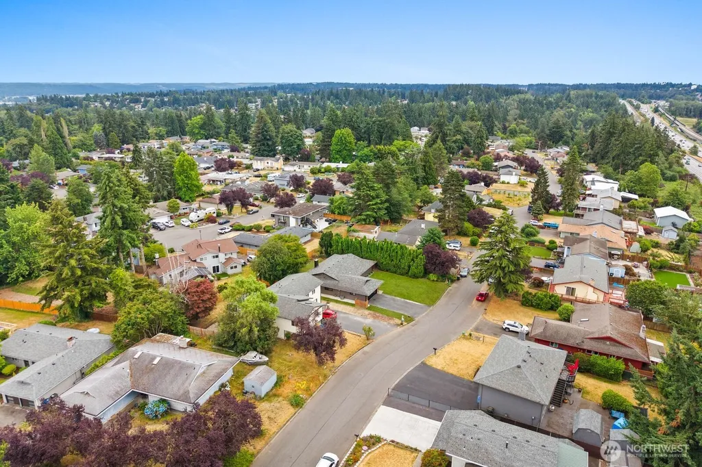25330 32nd Place S Kent WA 98032