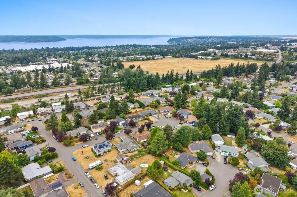 25330 32nd Place S Kent WA 98032