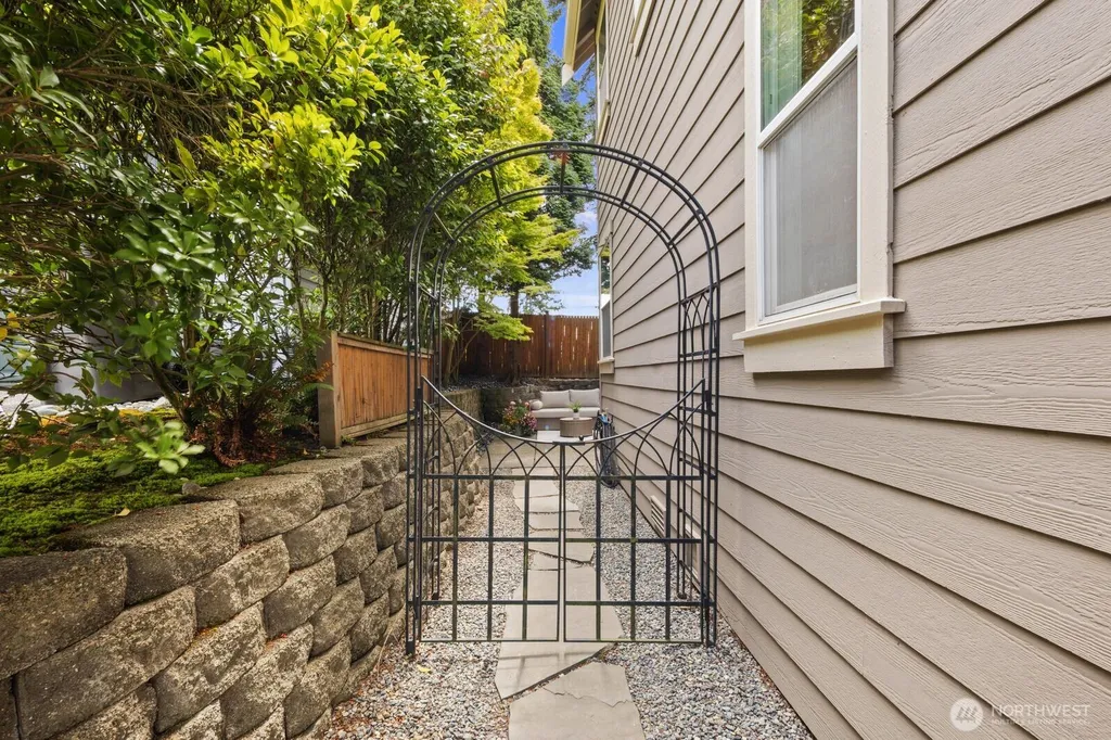 533 3rd Avenue S Kirkland WA 98033