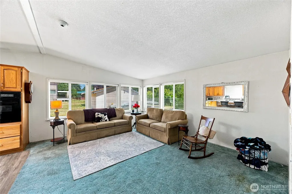 13045 SE 208th Kent WA 98031